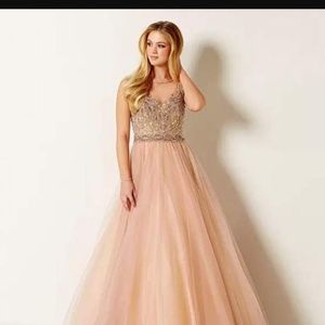 Formal ball gown